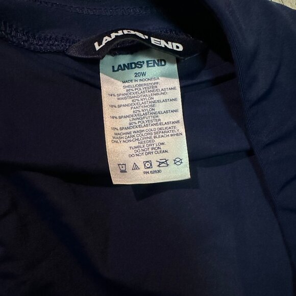 Lands' End two-piece - swim shorts and tank - size 20/22 - Picture 6 of 6